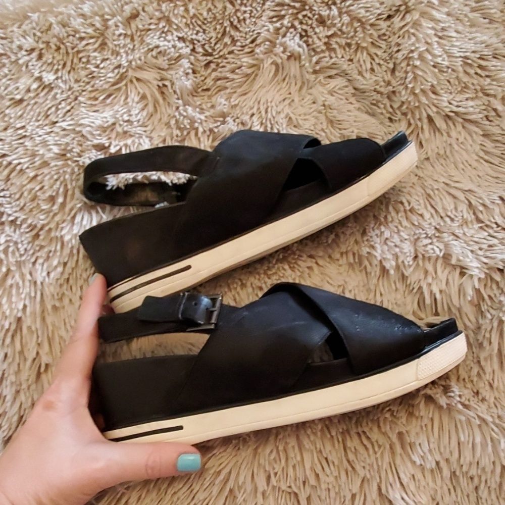 Eileen Fisher suede sandals - Picture 4 of 7
